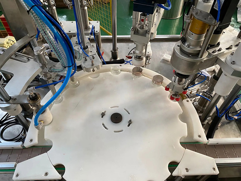 Monoblok fyldemaskine